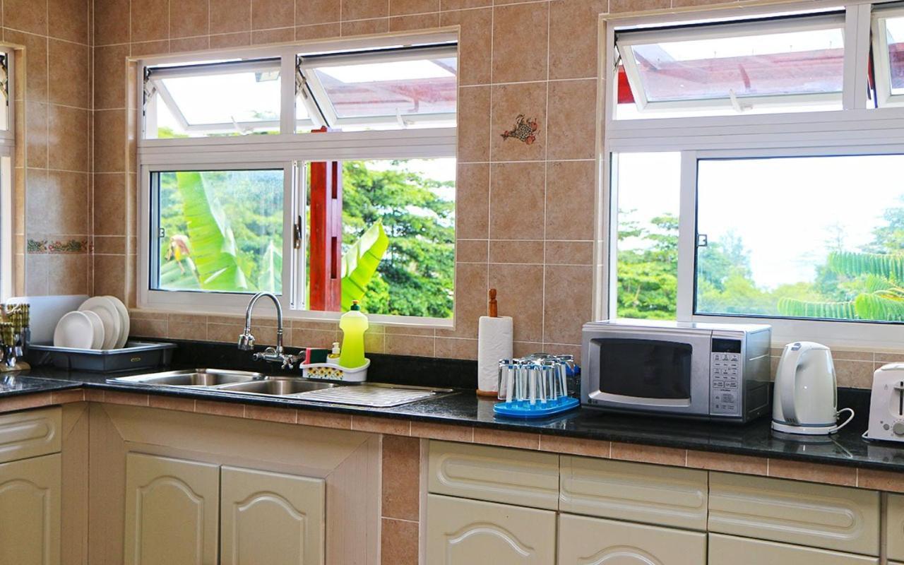 شقة Saria Self Catering Anse Volbert Village المظهر الخارجي الصورة